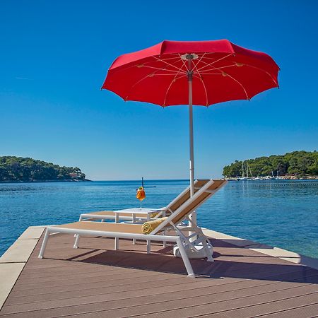 Hotel Bellevue Mali Lošinj Екстериор снимка