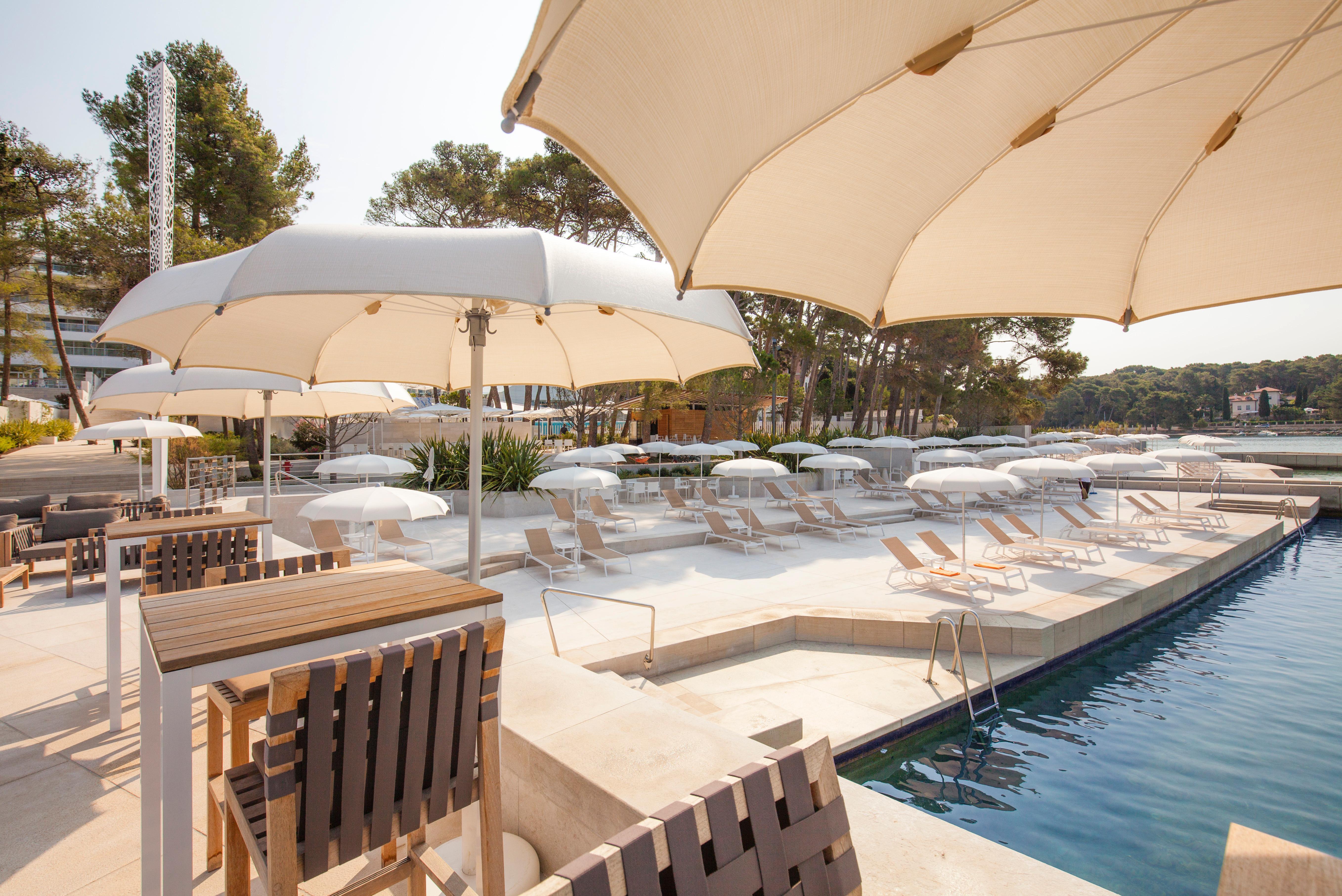 Hotel Bellevue Mali Lošinj Екстериор снимка
