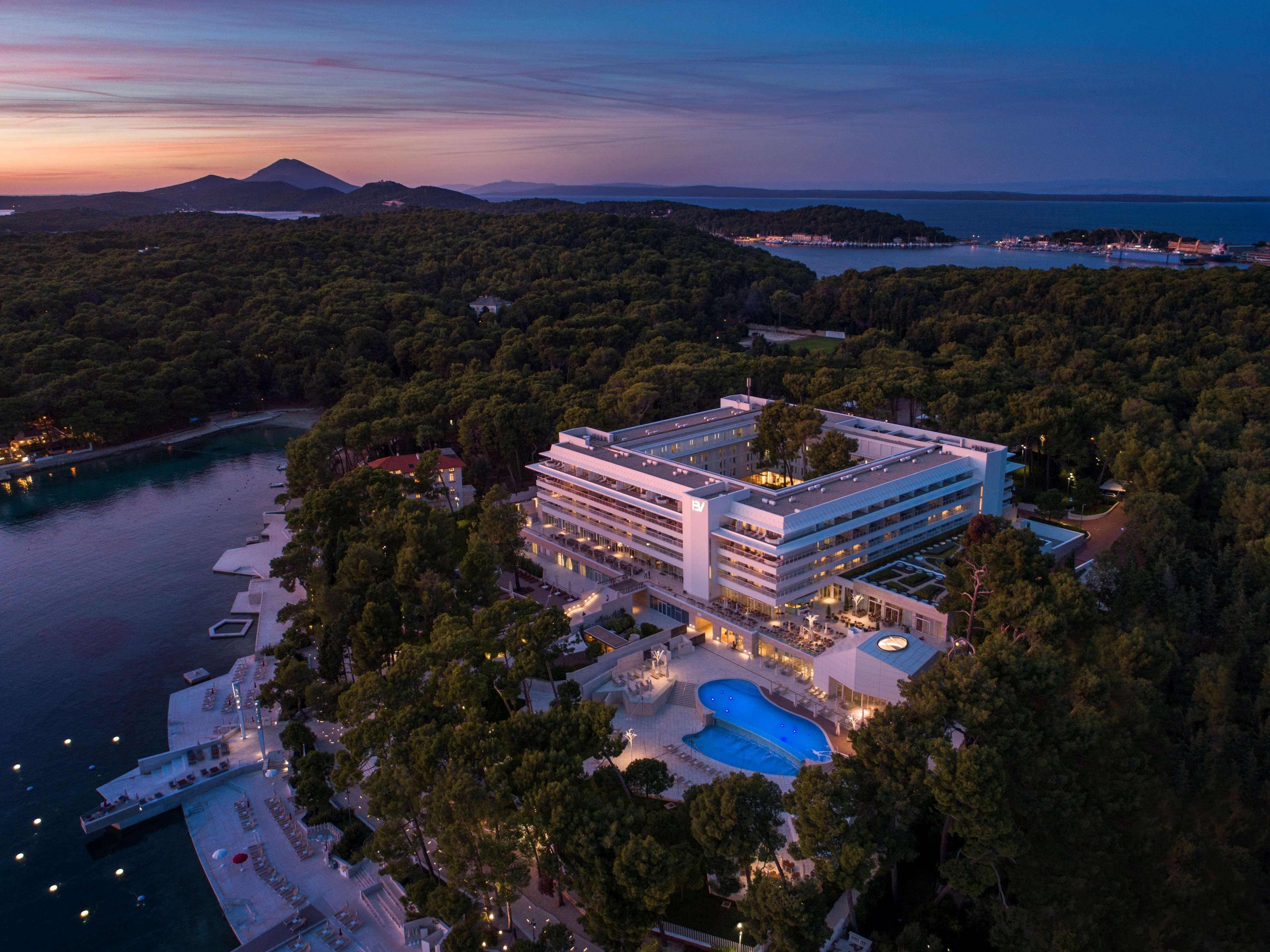 Hotel Bellevue Mali Lošinj Екстериор снимка