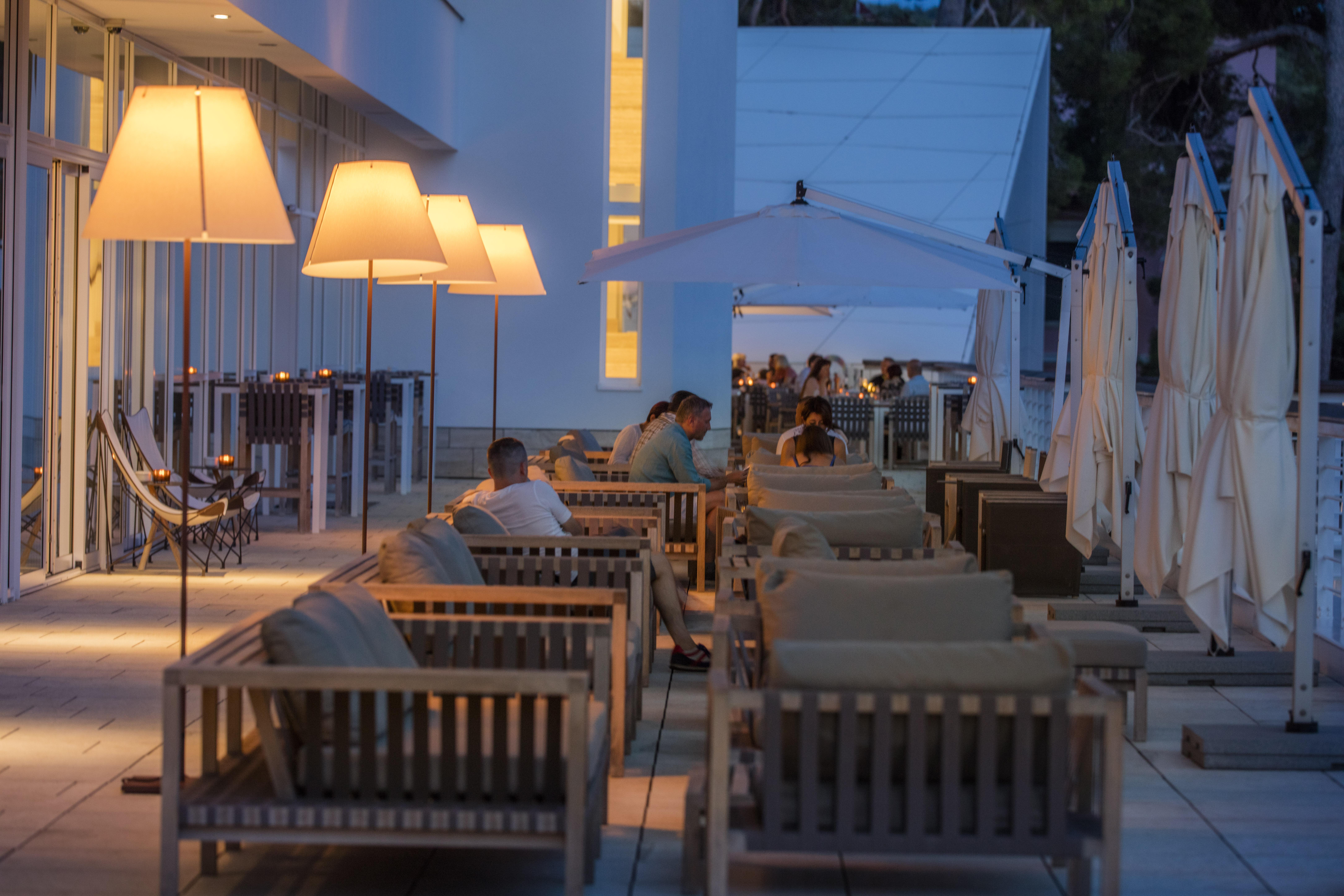 Hotel Bellevue Mali Lošinj Екстериор снимка