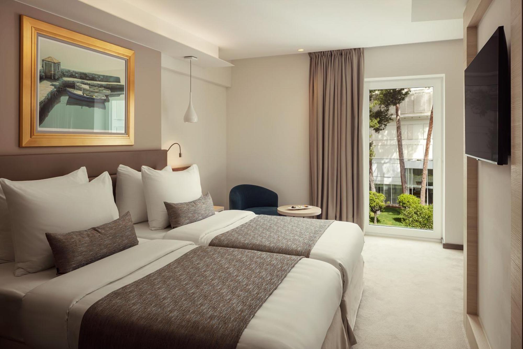 Hotel Bellevue Mali Lošinj Екстериор снимка
