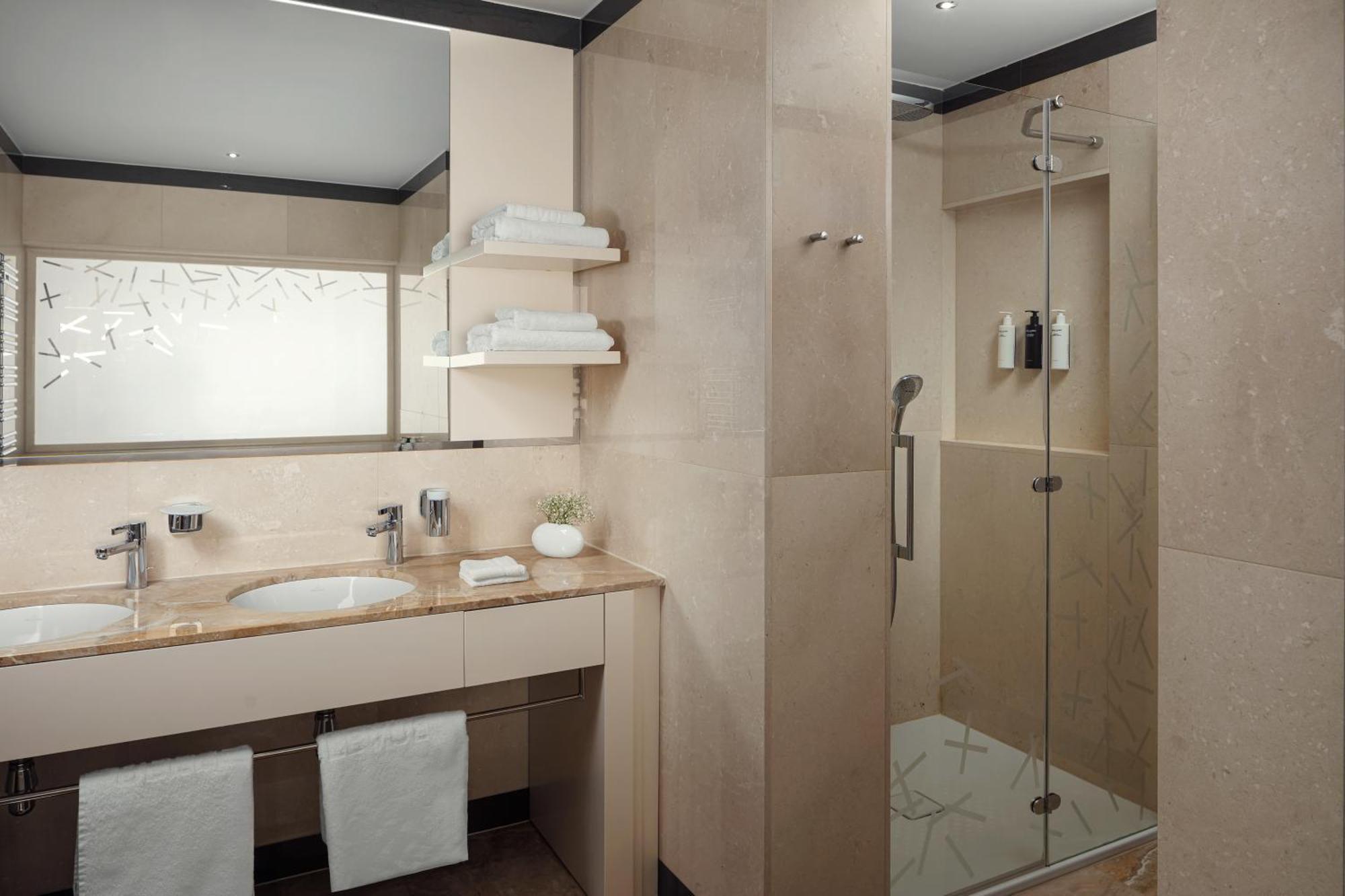 Hotel Bellevue Mali Lošinj Екстериор снимка