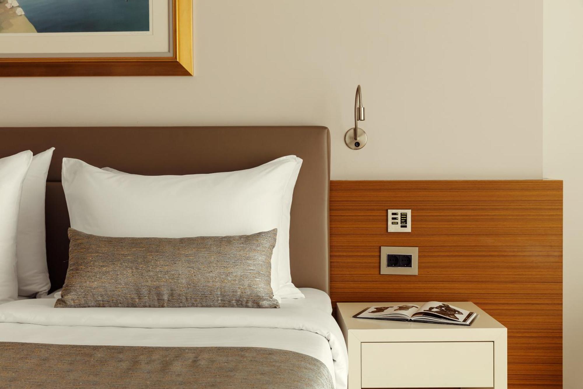 Hotel Bellevue Mali Lošinj Екстериор снимка